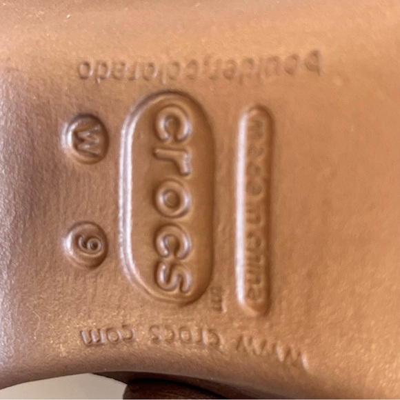 Crocs Cyprus Heels Slip On Casual Sandals Brown/Bronze Women's Size 9 - Picture 7 of 7